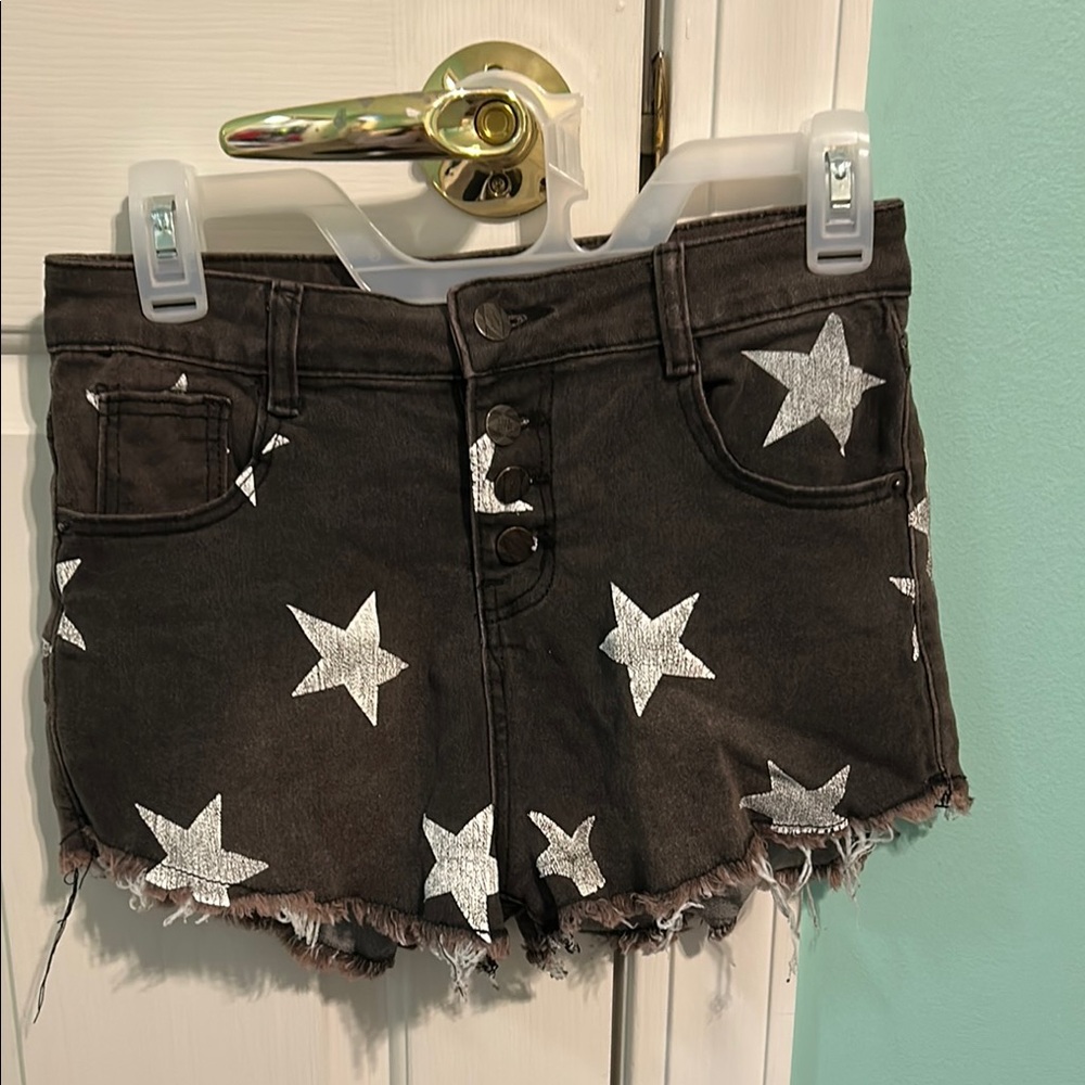 Star-Patterned Black Denim Shorts